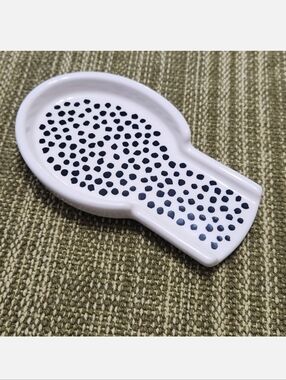 Thyme & Table Stoneware Spoon Rest Black Polka Dot Design Dishwasher Safe
